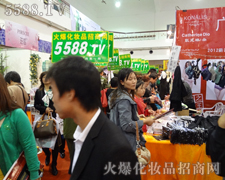 ���(du��)����Gɫ���˻�һ�����˺��з��L