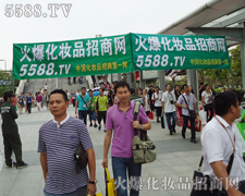 �������黯�yƷչ���ṩһ��(g��)���ӱ�����ƽ�_