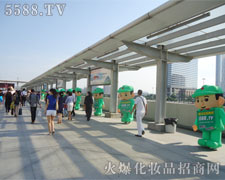 �𱬑�(zh��n)ʿ�È�(ji��n)�ֵ��׵ĸɄŊ^��(zh��n)�ڕ�(hu��)��(ch��ng)��