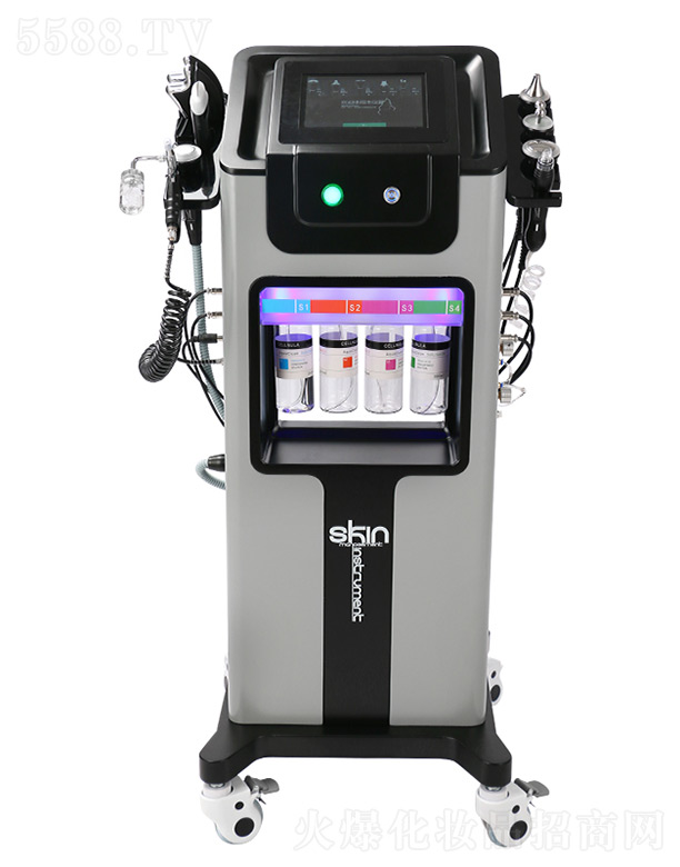 ����������