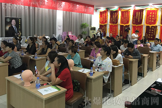 引爆財(cái)富、服務(wù)店家技術(shù)交流會(huì) 引爆財(cái)富、服務(wù)店家技術(shù)交流會(huì)