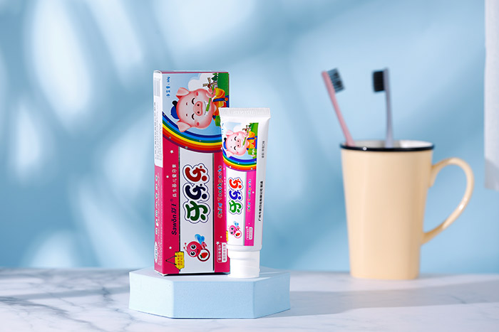 舒王牙樂(lè)樂(lè)兒童牙膏(草莓味) 舒王牙樂(lè)樂(lè)兒童牙膏(草莓味)