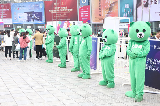 展位8號(hào)館8G67火爆網(wǎng)現(xiàn)身成都美業(yè)博覽會(huì),展現(xiàn)招商魅力 展位8號(hào)館8G67火爆網(wǎng)現(xiàn)身成都美業(yè)博覽會(huì),展現(xiàn)招商魅力