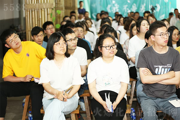 上善若水,為而不爭 上善若水,為而不爭